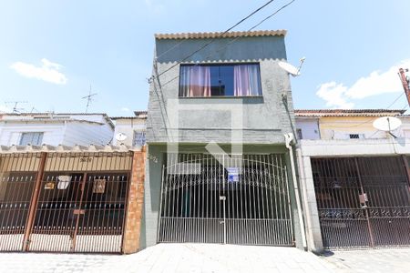 Fachada de casa à venda com 2 quartos, 250m² em Vila Medeiros, São Paulo