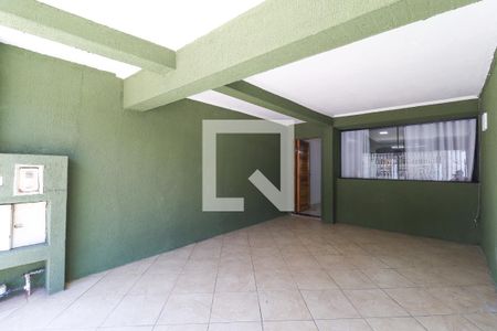 Garagem de casa à venda com 2 quartos, 250m² em Vila Medeiros, São Paulo