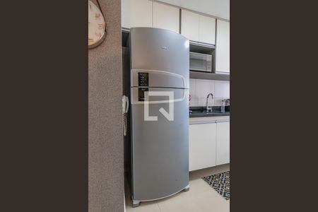 Cozinha de apartamento à venda com 2 quartos, 70m² em Empresarial 18 do Forte, Barueri