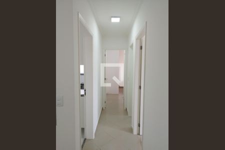 Corredor de apartamento para alugar com 2 quartos, 64m² em Vila Gumercindo, São Paulo