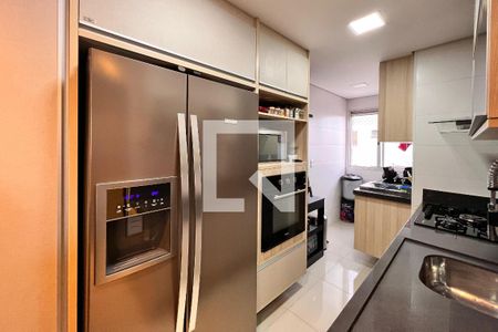 Cozinha de apartamento à venda com 2 quartos, 49m² em Vila Mimosa, Campinas