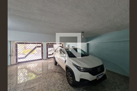 Garagem de casa à venda com 3 quartos, 210m² em Jardim Santa Mena, Guarulhos