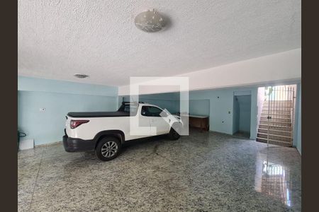 Garagem de casa à venda com 3 quartos, 210m² em Jardim Santa Mena, Guarulhos