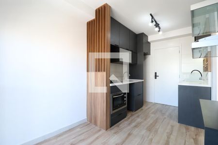 Sala/Cozinha de apartamento para alugar com 1 quarto, 28m² em Vila Romana, São Paulo