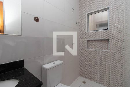 Banheiro de apartamento para alugar com 1 quarto, 28m² em Vila Nova Mazzei, São Paulo