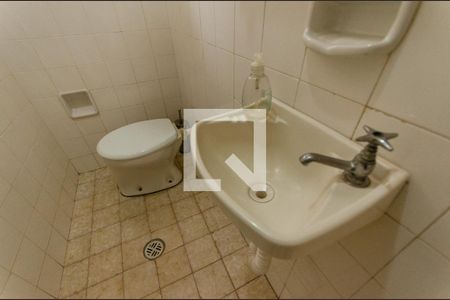 Edícula - Banheiro de casa à venda com 4 quartos, 197m² em Chácara Inglesa, São Paulo