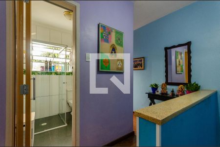 Corredor de casa à venda com 4 quartos, 197m² em Chácara Inglesa, São Paulo