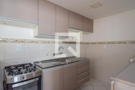Cozinha e Área de Serviço de casa de condomínio à venda com 3 quartos, 100m² em Pedra Redonda, Porto Alegre