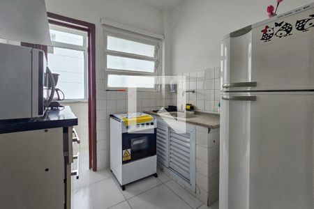 Cozinha  de apartamento para alugar com 1 quarto, 55m² em Vila Alzira, Guarujá