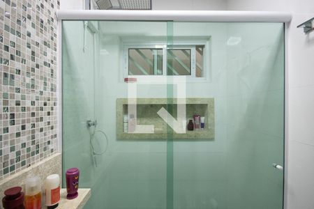 Banheiro da suite de casa à venda com 3 quartos, 140m² em Vila Sabrina, São Paulo