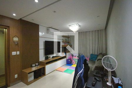 Sala de casa à venda com 3 quartos, 140m² em Vila Sabrina, São Paulo
