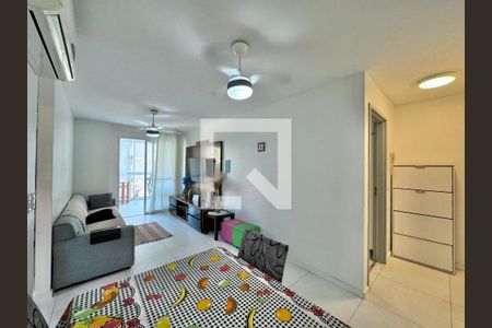 Sala de apartamento à venda com 2 quartos, 68m² em Recreio dos Bandeirantes, Rio de Janeiro