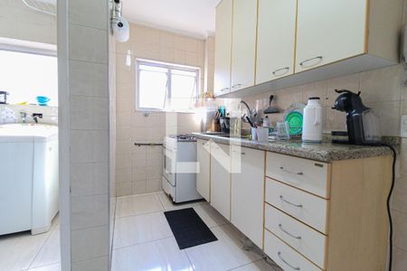 Cozinha de apartamento à venda com 3 quartos, 83m² em Vila Olímpia, São Paulo