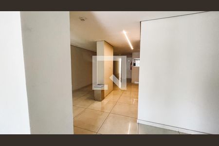 Hall de entrada de apartamento à venda com 2 quartos, 54m² em Jardim São Paulo, São Paulo