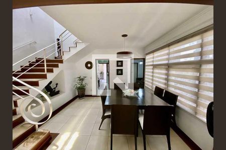 Casa de Condomínio à venda com 3 quartos, 269m² em Jacarepaguá, Rio de Janeiro