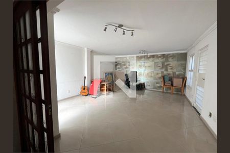 Casa à venda com 4 quartos, 371m² em Vila Cordeiro, São Paulo