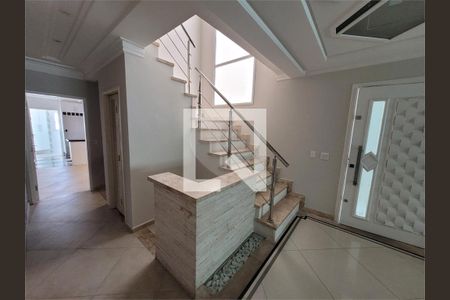 Casa à venda com 4 quartos, 240m² em Parque Sao Domingos, São Paulo