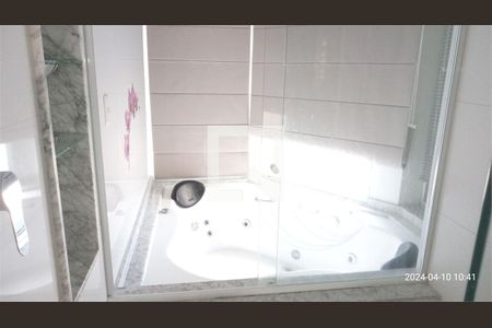 Casa à venda com 4 quartos, 240m² em Parque Sao Domingos, São Paulo