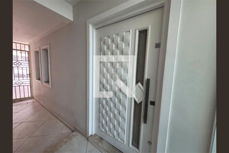 Casa à venda com 4 quartos, 240m² em Parque Sao Domingos, São Paulo