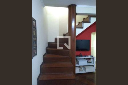 Casa à venda com 3 quartos, 178m² em Jardim Las Vegas, Santo André