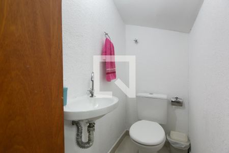 Lavabo de casa de condomínio para alugar com 2 quartos, 70m² em Cidade Antônio Estêvão de Carvalho, São Paulo