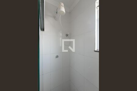 Banheiro da Suíte 2 de casa de condomínio para alugar com 2 quartos, 70m² em Cidade Antônio Estêvão de Carvalho, São Paulo