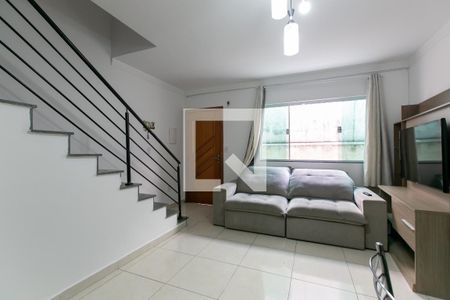 Sala de casa de condomínio para alugar com 2 quartos, 70m² em Cidade Antônio Estêvão de Carvalho, São Paulo