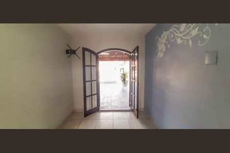 Casa 1 - Quarto 1 de casa para alugar com 3 quartos, 154m² em Metalúrgicos, Osasco