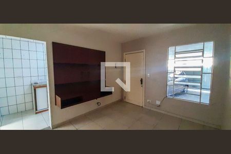 Casa 1 - Sala de casa para alugar com 3 quartos, 154m² em Metalúrgicos, Osasco