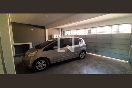 Garagem de casa à venda com 3 quartos, 154m² em Metalúrgicos, Osasco