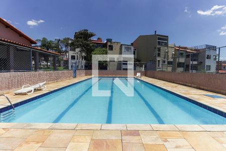 Piscina de casa de condomínio à venda com 3 quartos, 140m² em Fazenda Aricanduva, São Paulo