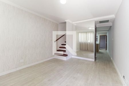 Sala de casa de condomínio à venda com 3 quartos, 140m² em Fazenda Aricanduva, São Paulo