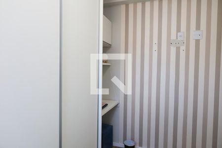 Quarto 1 de apartamento à venda com 2 quartos, 47m² em Vila Carmosina, São Paulo