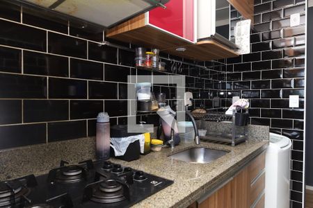 Cozinha de apartamento à venda com 2 quartos, 47m² em Vila Carmosina, São Paulo