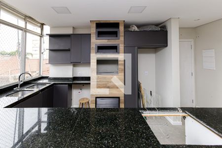 Cozinha de apartamento à venda com 2 quartos, 64m² em Floresta, Porto Alegre