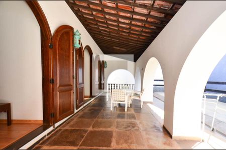 Varanda de casa para alugar com 5 quartos, 580m² em Mangabeiras, Belo Horizonte