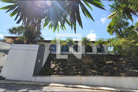 Fachada de casa para alugar com 5 quartos, 580m² em Mangabeiras, Belo Horizonte