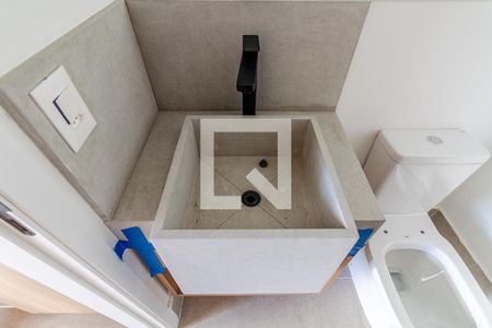 Banheiro de kitnet/studio à venda com 1 quarto, 31m² em Pinheiros, São Paulo