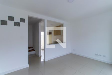 Sala de casa de condomínio para alugar com 2 quartos, 61m² em Caiapia, Cotia