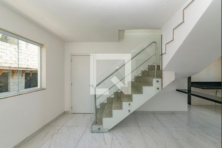 Escada de apartamento à venda com 4 quartos, 163m² em Barreiro, Belo Horizonte