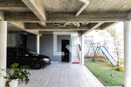 Garagem de casa à venda com 3 quartos, 360m² em Carlos Prates, Belo Horizonte