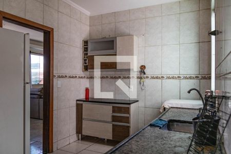Cozinha de casa à venda com 3 quartos, 360m² em Carlos Prates, Belo Horizonte