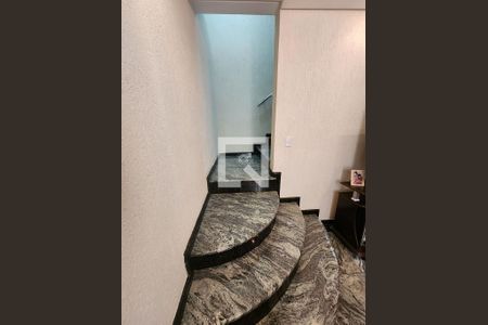 Escada de apartamento à venda com 3 quartos, 192m² em Parque das Nações, Santo André