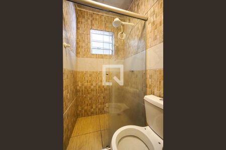 Banheiro da suíte de kitnet/studio para alugar com 1 quarto, 22m² em Vila Carrão, São Paulo