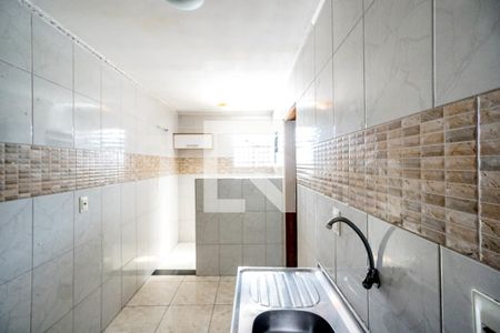 Cozinha de kitnet/studio para alugar com 1 quarto, 22m² em Vila Carrão, São Paulo