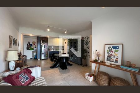 Sala de apartamento à venda com 3 quartos, 90m² em Vila Madalena, São Paulo