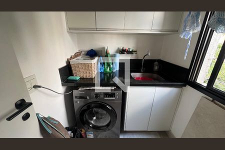 Área de Serviço de apartamento à venda com 3 quartos, 90m² em Vila Madalena, São Paulo