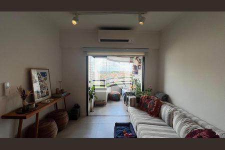 Sala de apartamento à venda com 3 quartos, 90m² em Vila Madalena, São Paulo