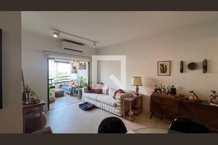 Sala de apartamento à venda com 3 quartos, 90m² em Vila Madalena, São Paulo