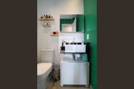 Banheiro de kitnet/studio para alugar com 1 quarto, 24m² em Vila Olímpia, São Paulo